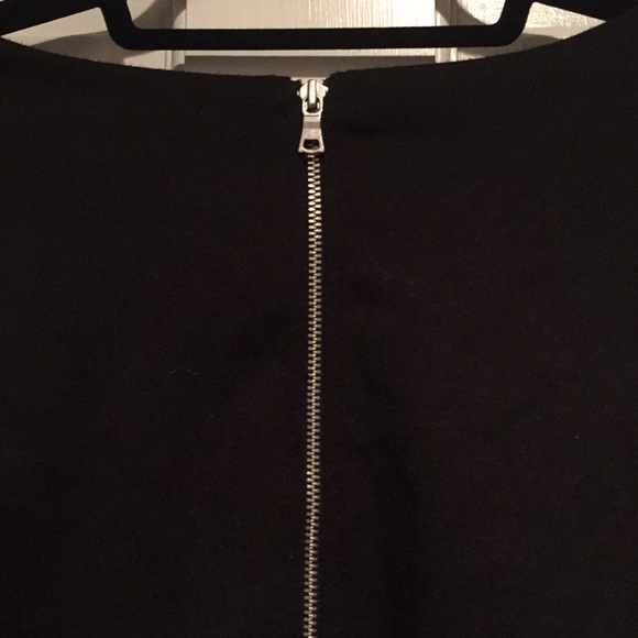 DONATING SOON Black shift with exposed zipper - Picture 4 of 5